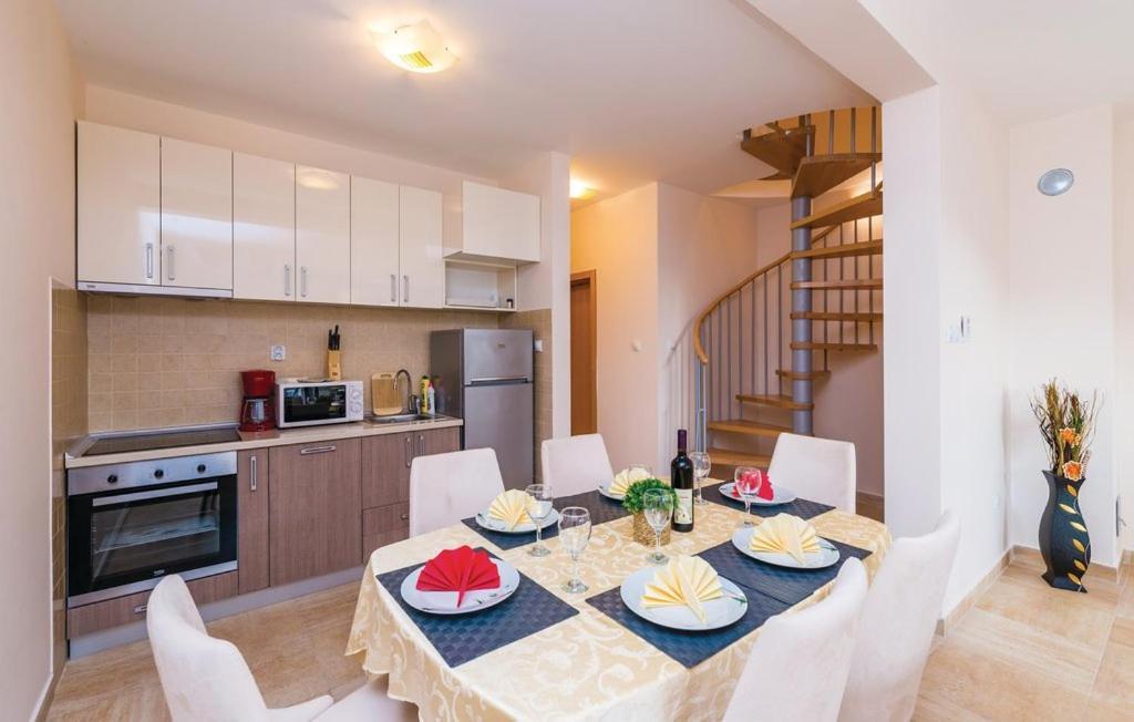Port Adria Apartments Kamenari Exteriér fotografie