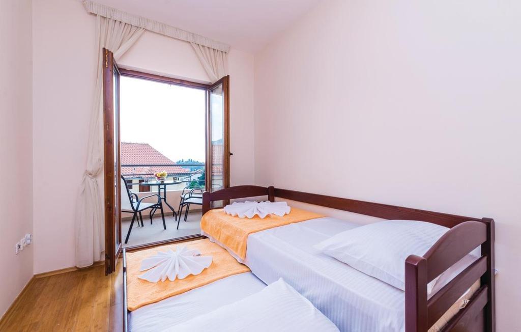 Port Adria Apartments Kamenari Exteriér fotografie