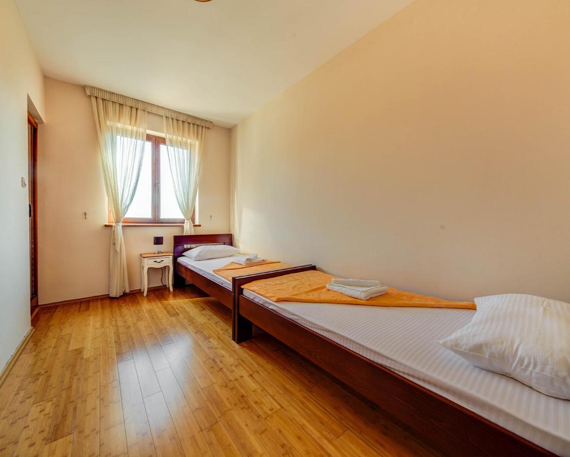 Port Adria Apartments Kamenari Exteriér fotografie